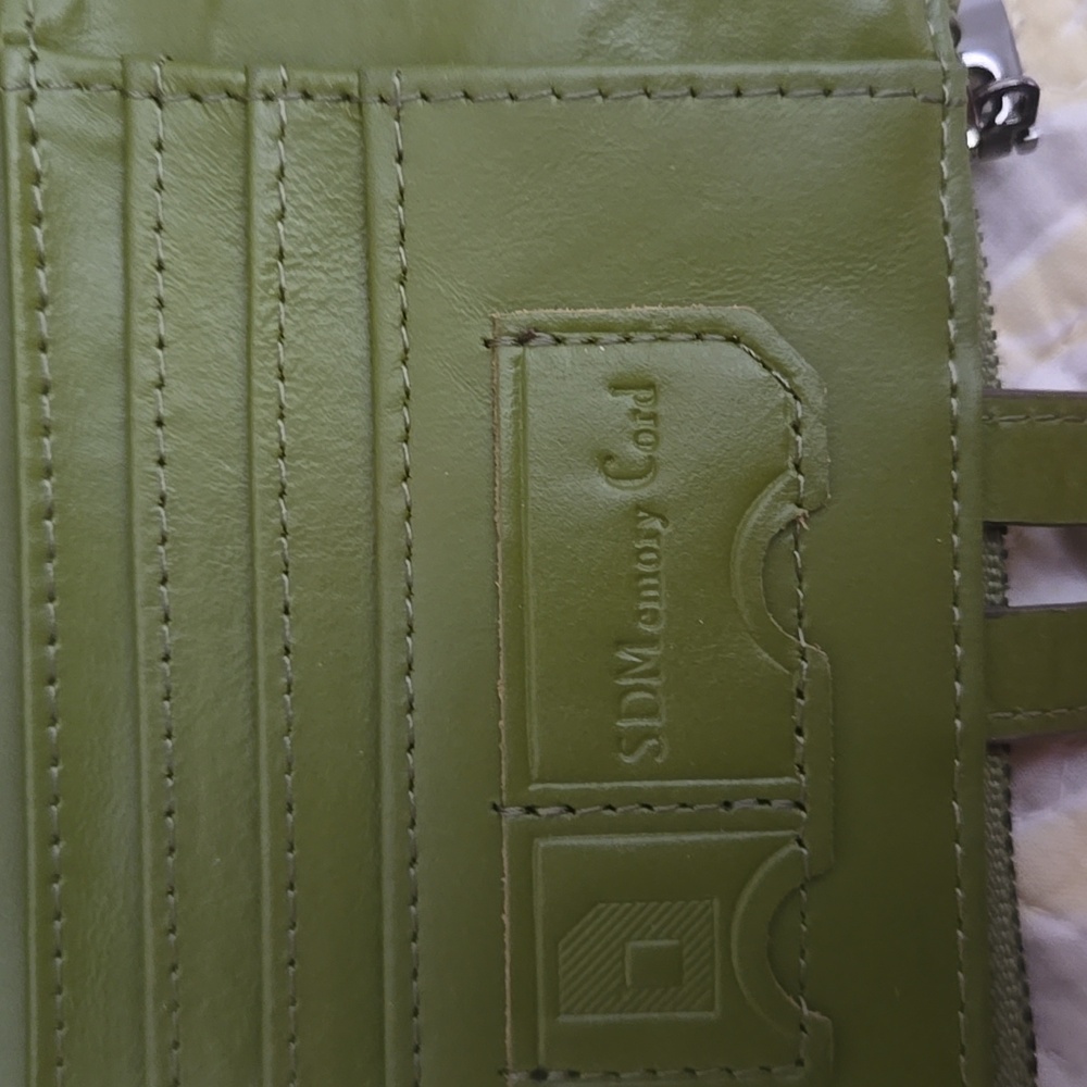 HumerpaulGreen Leather Women's Wallet - Picture 5 of 6